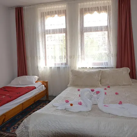 Szálloda Atak *